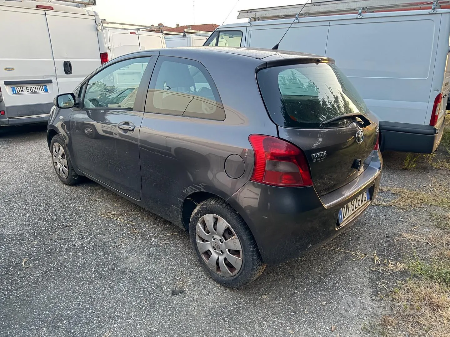 Toyota Yaris 2007 photo 3