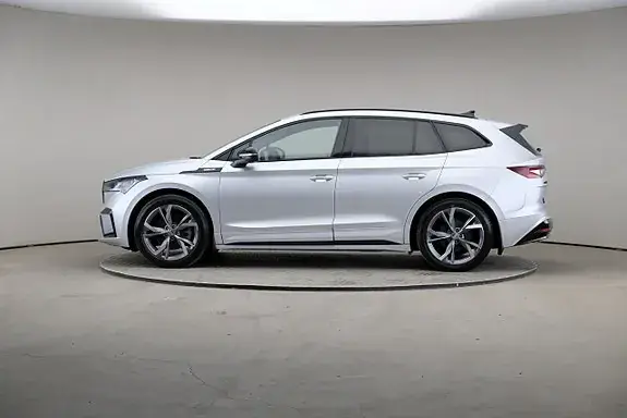Skoda Enyaq 2023 photo 4
