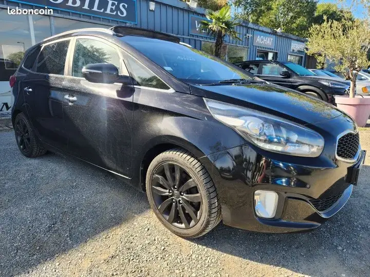 Kia Carens 2015 photo 3
