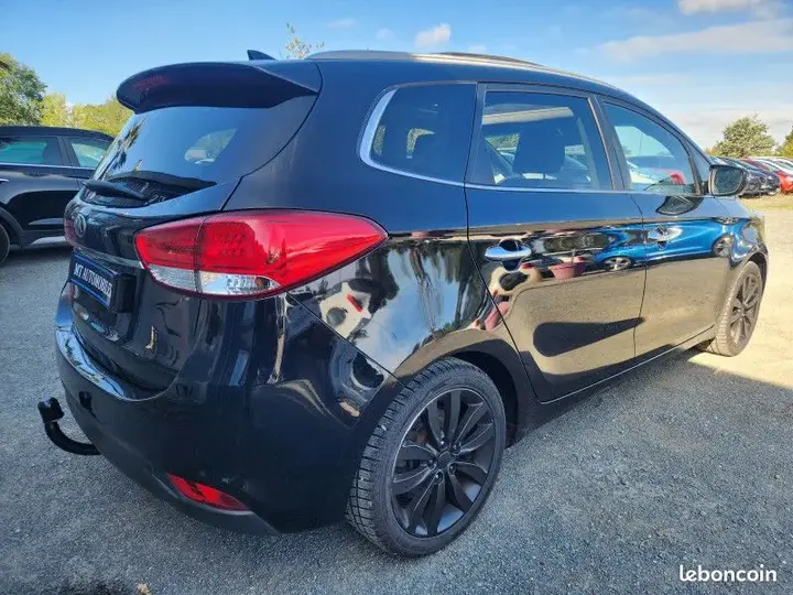 Kia Carens 2015 photo 5