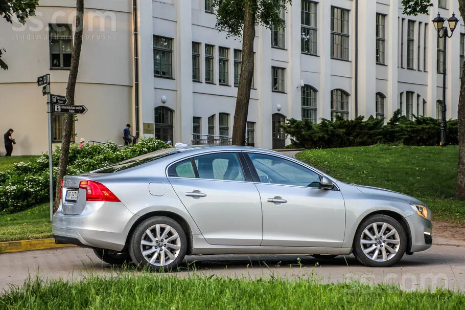 Volvo S60 2016 photo 5