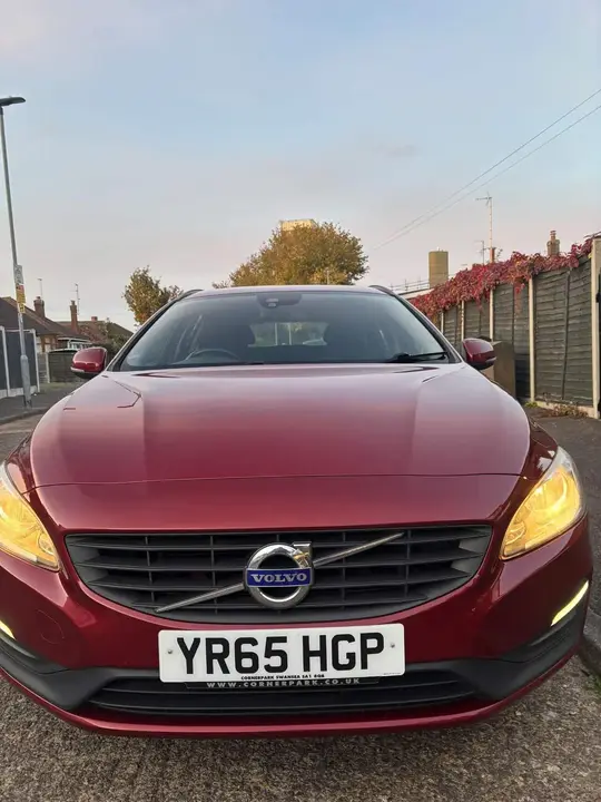 Volvo V60 2015 photo 2