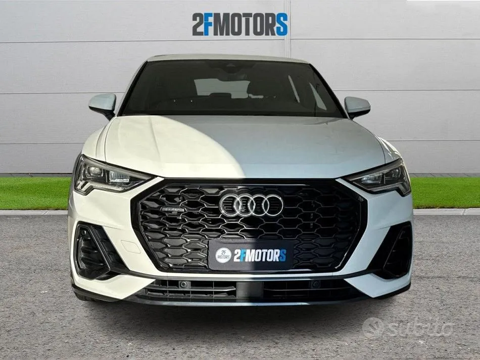 Audi Q3 2020 photo 2
