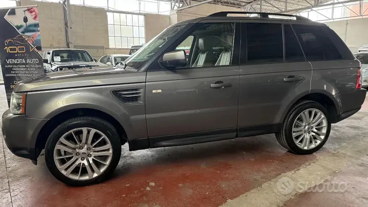 Land Rover Range Rover Sport 2011 photo 2