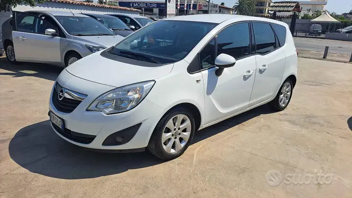 Opel Meriva 2012 photo 2