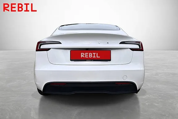 Tesla Model 3 2025 photo 5