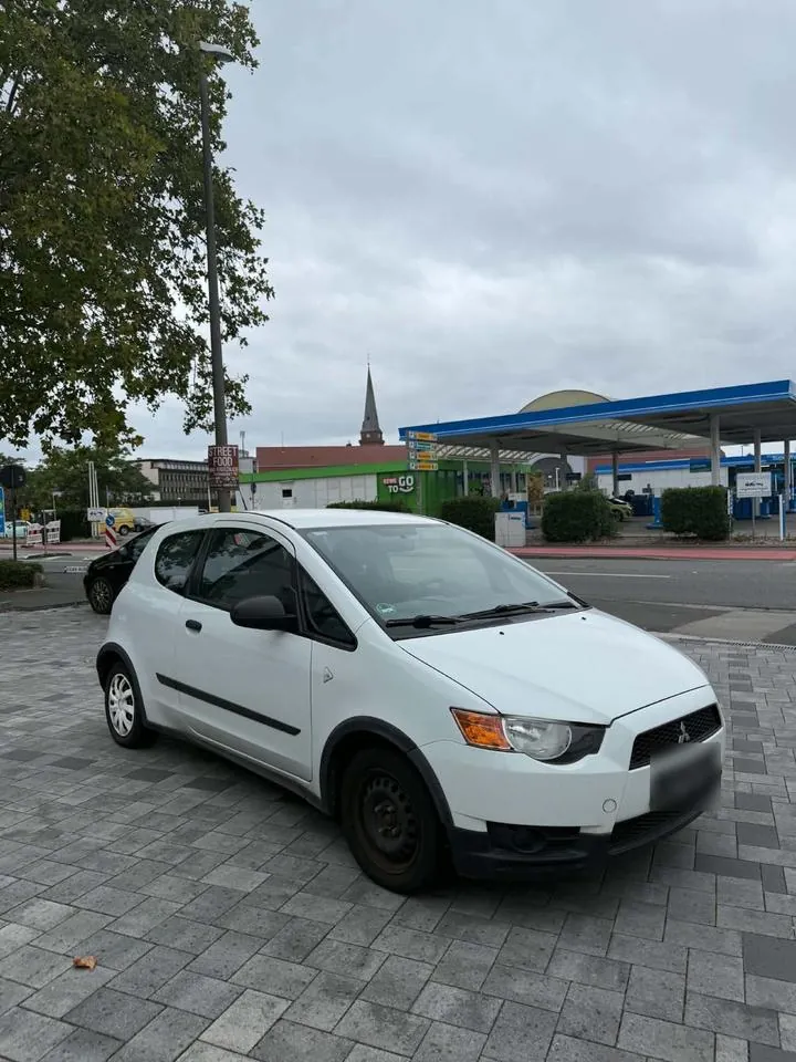 Mitsubishi Colt
