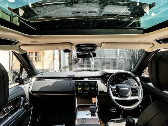 Land Rover Range Rover 2024 photo 5