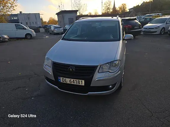 Volkswagen Touran 2007 photo 2