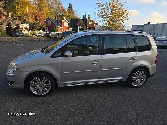 Volkswagen Touran 2007 photo 4