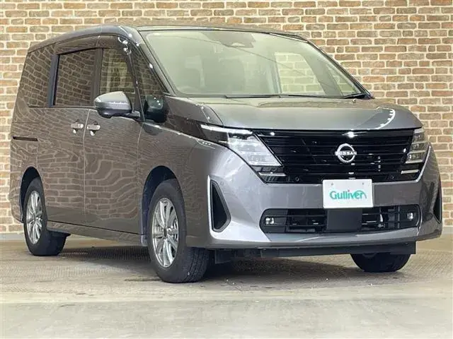 Nissan Serenade