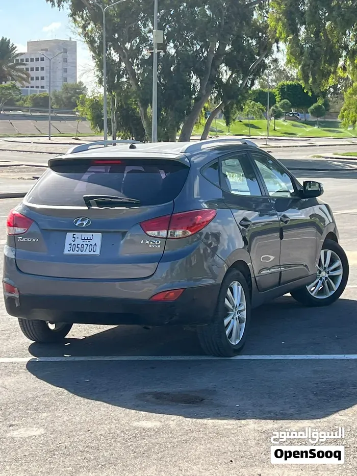 Hyundai Tucson 2012 photo 3