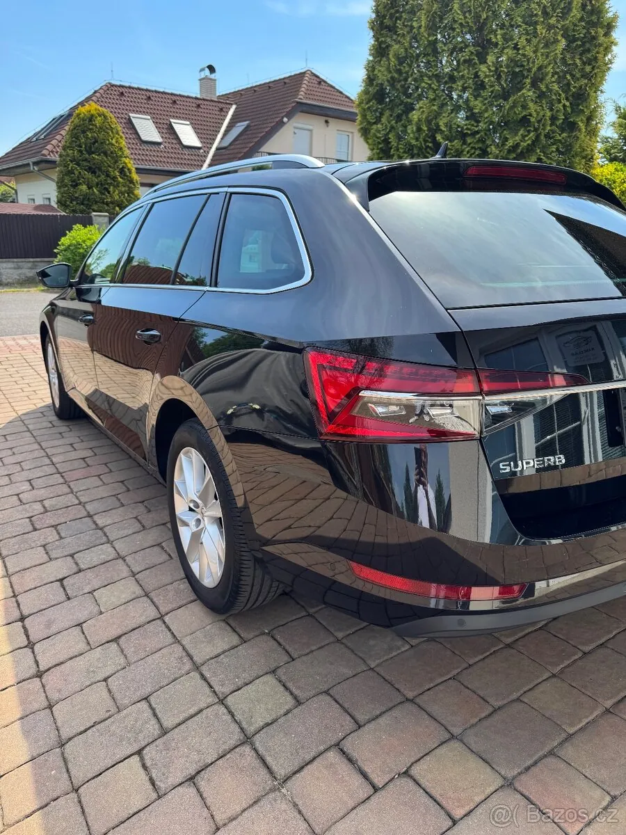 Skoda Superb 2023 photo 5