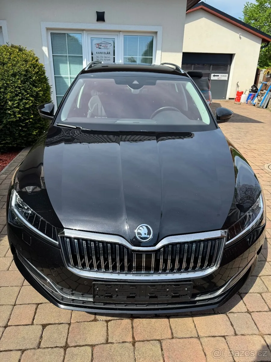 Skoda Superb 2023 photo 2
