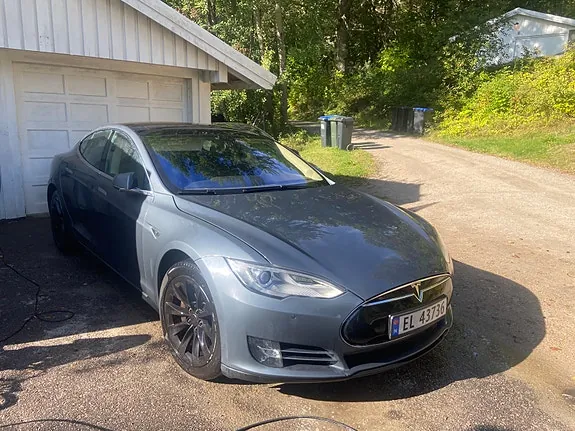 Tesla Model S 2014 photo 2