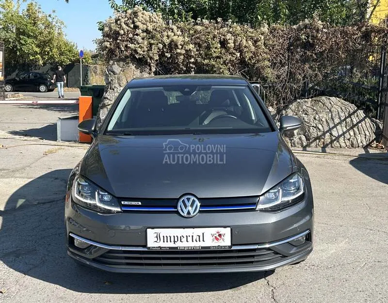 Volkswagen Golf 2019 photo 2