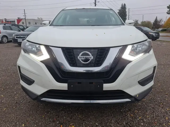Nissan Rogue 2017 photo 2