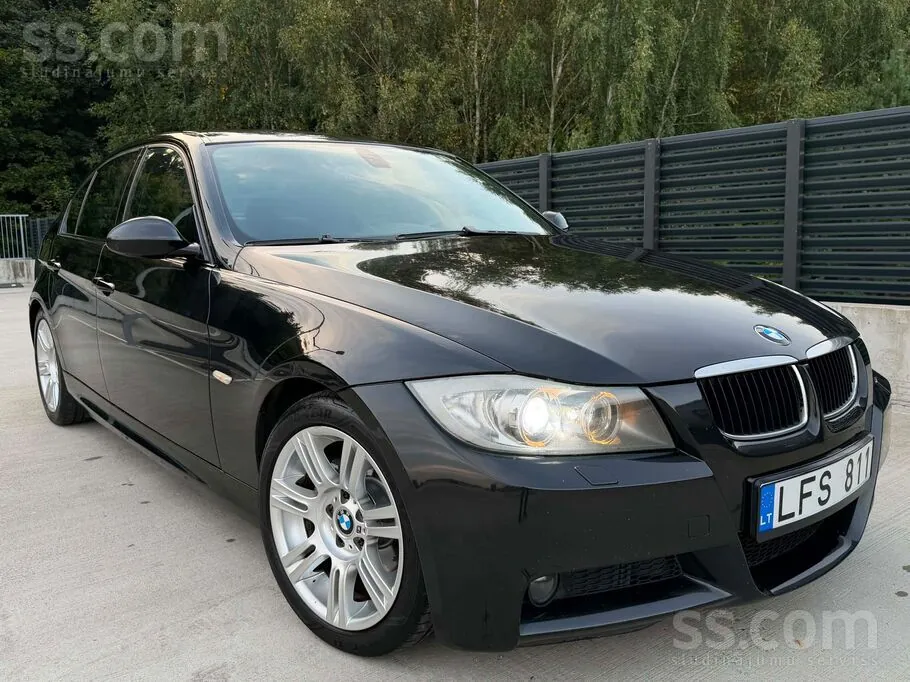 BMW 320 2007 photo 2