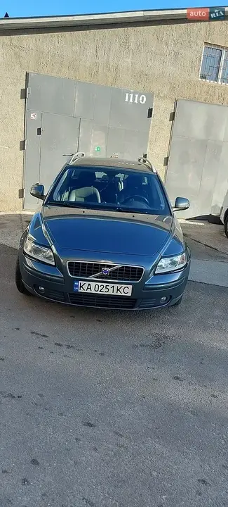 Volvo V50 2011 photo 3