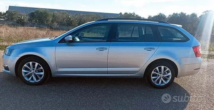 Skoda Octavia 2019 photo 2