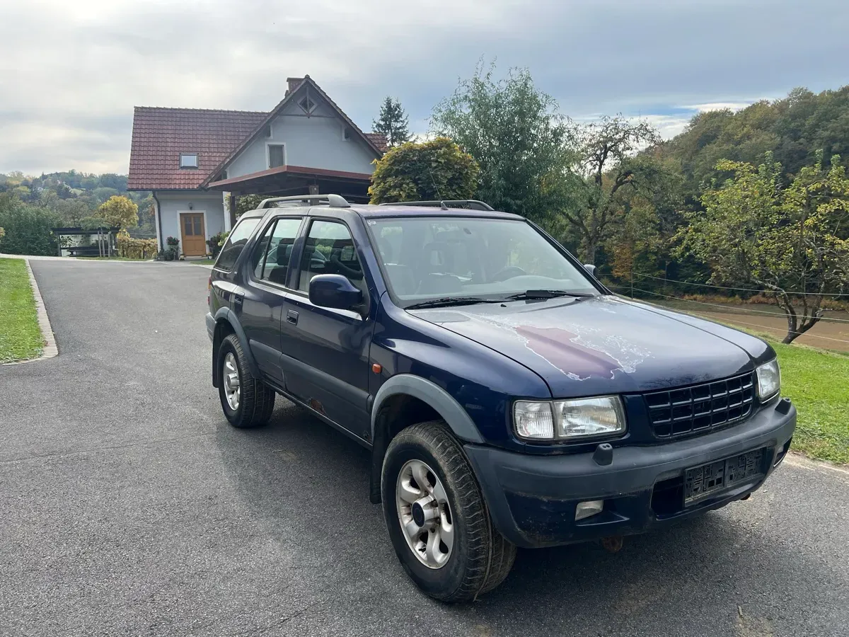 Opel Frontera 1999 photo 2
