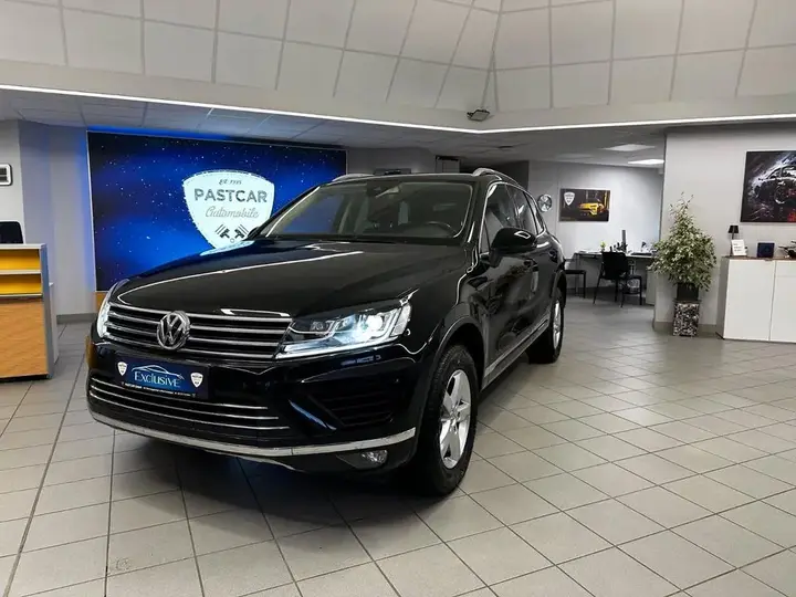 Volkswagen Touareg