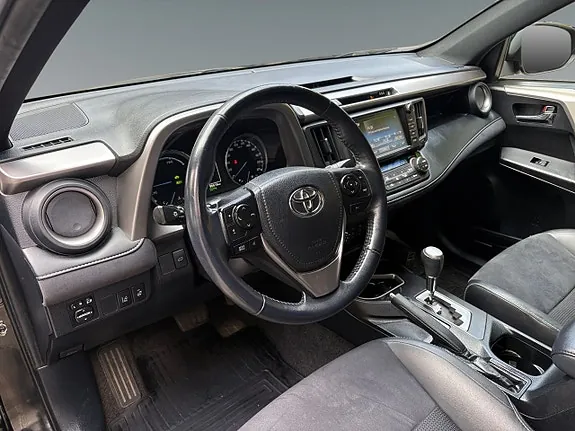 Toyota Rav4 2018 photo 2