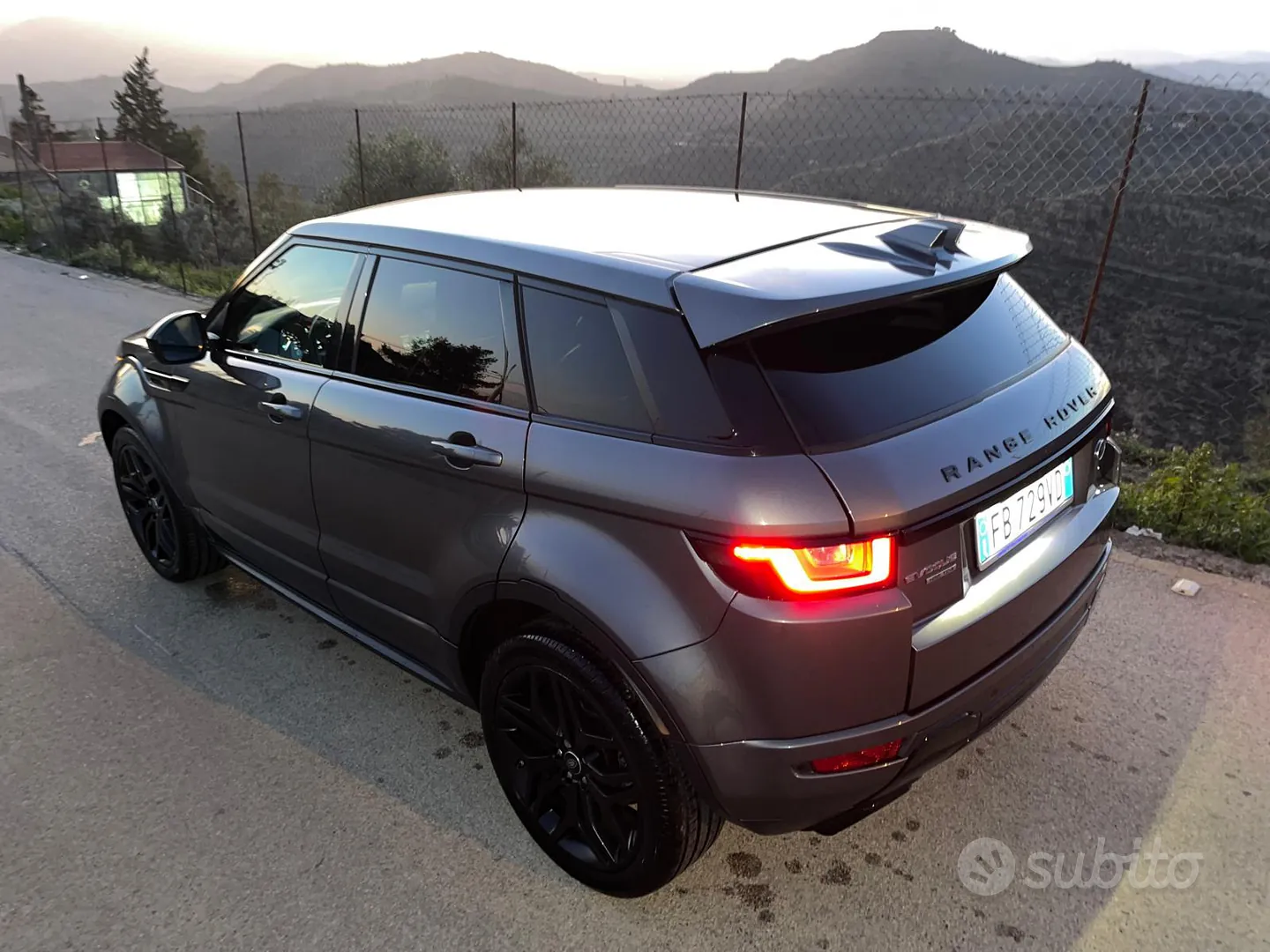 Land Rover Evoque 2016 photo 3
