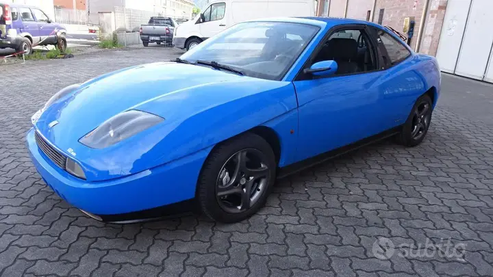 Fiat Coupé 1997 photo 2