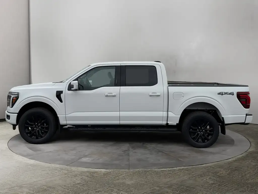 Ford F-150 2026 photo 2