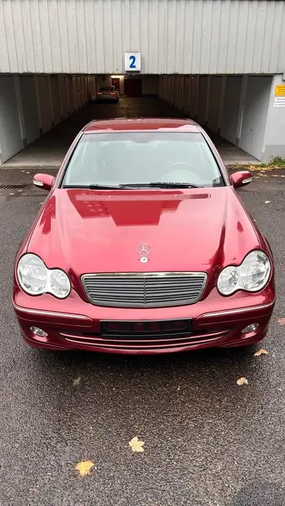Mercedes-Benz C320