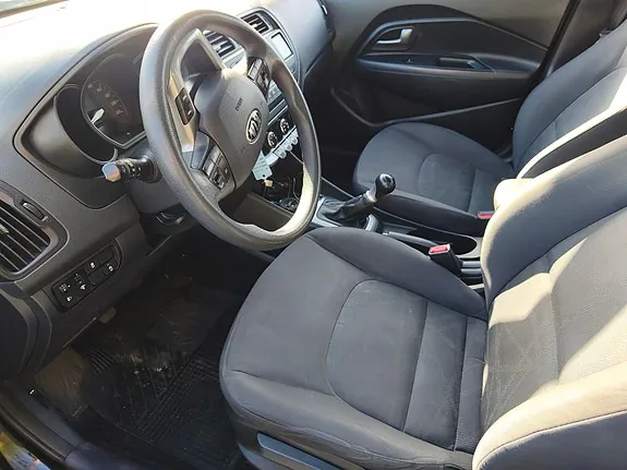 Kia Rio 2013 photo 4