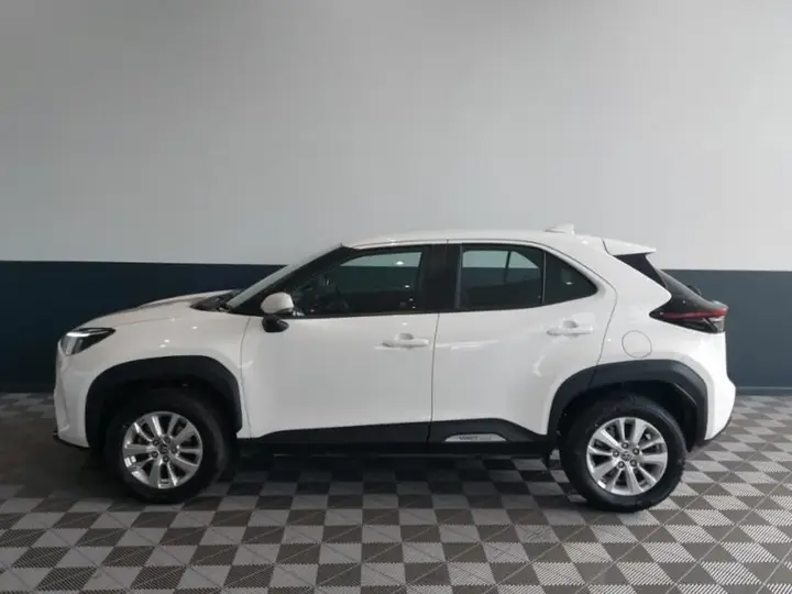 Toyota Yaris Cross 2023 photo 4