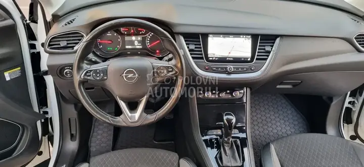 Opel Grandland X 2017 photo 2