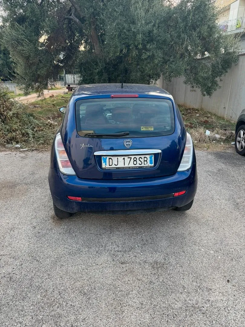 Lancia Ypsilon