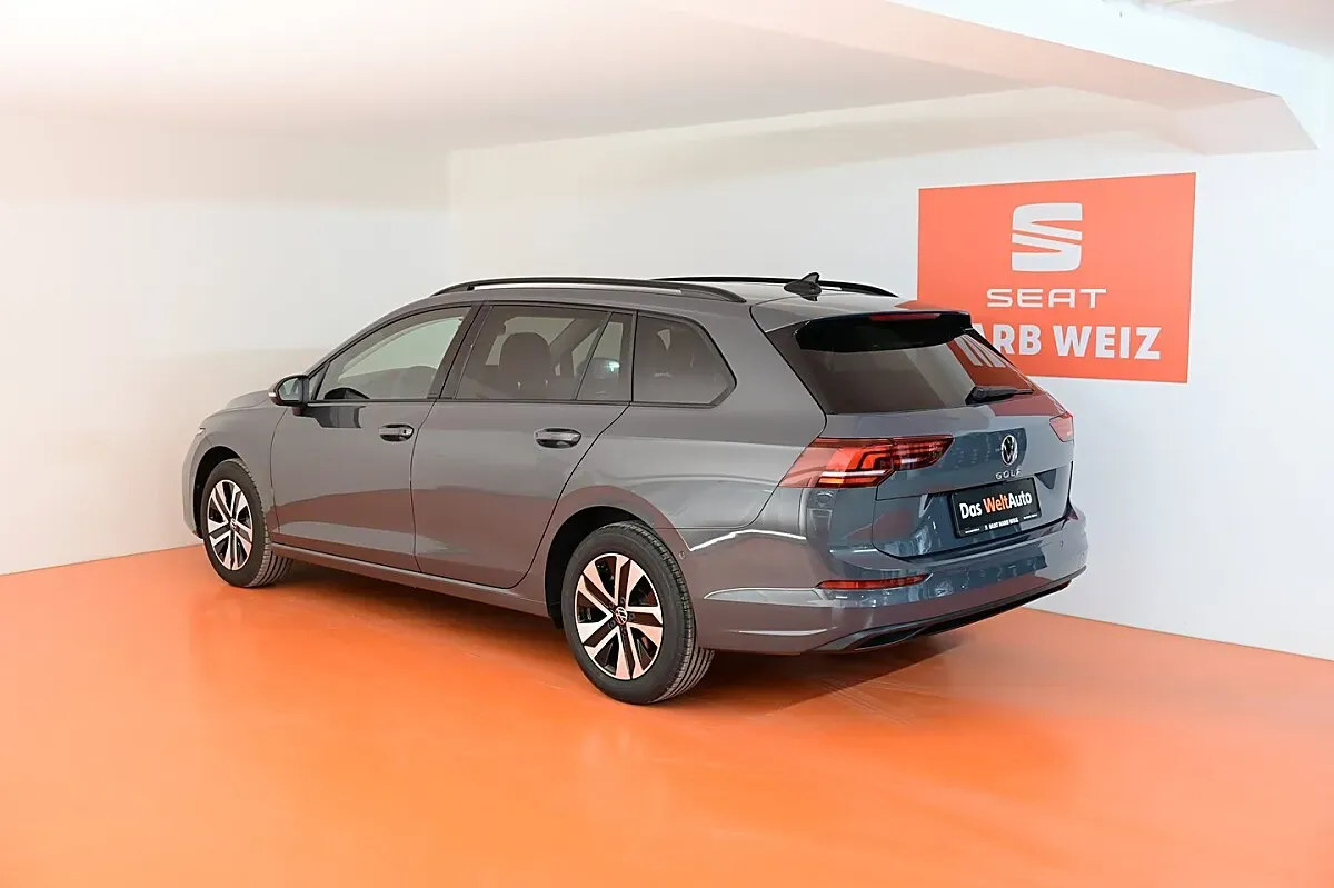 Volkswagen Golf 2026 photo 3