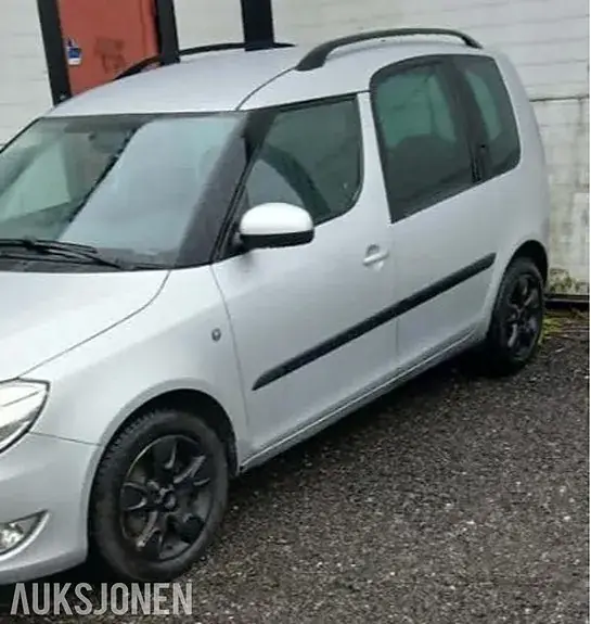 Skoda Roomster 2011 photo 4