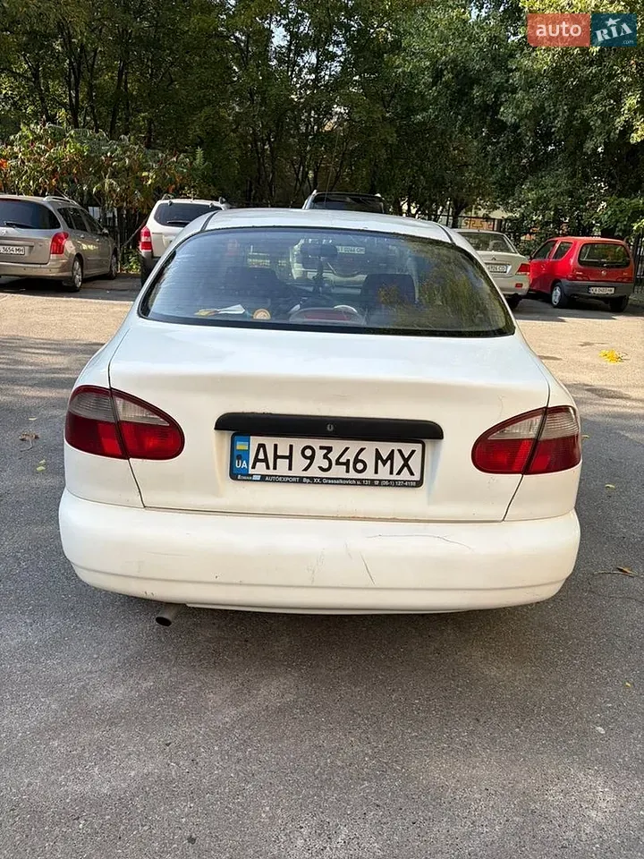 Daewoo Lanos 2004 photo 2