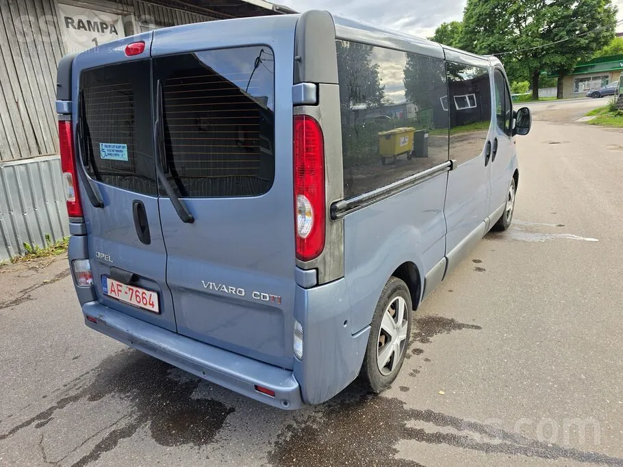 Opel Vivaro 2009 photo 5