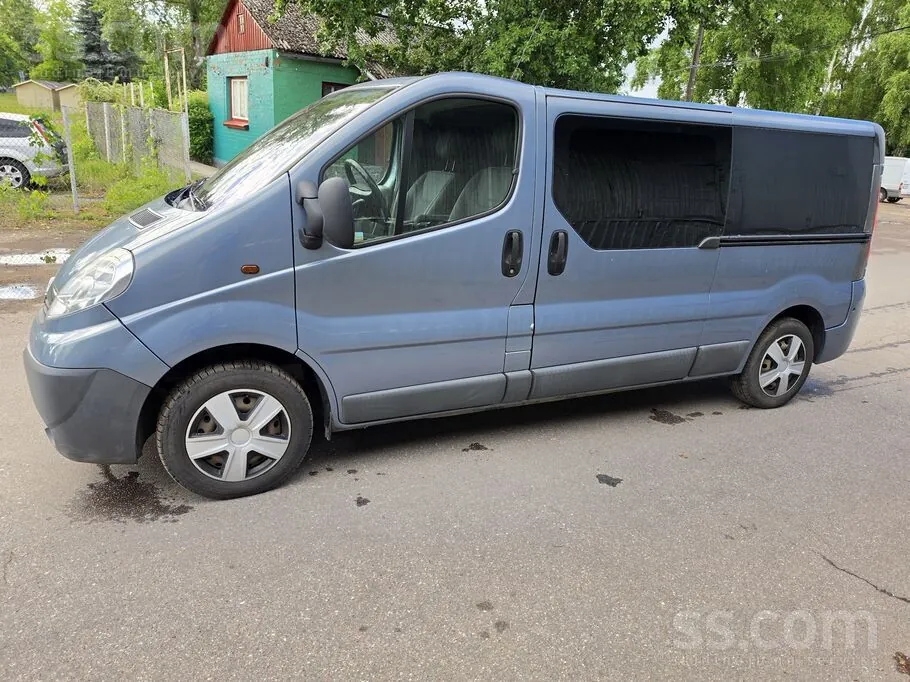 Opel Vivaro 2009 photo 3