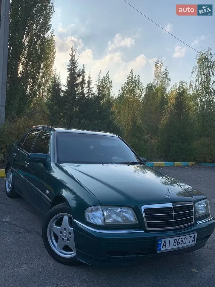Mercedes-Benz C-Class 1998 photo 3