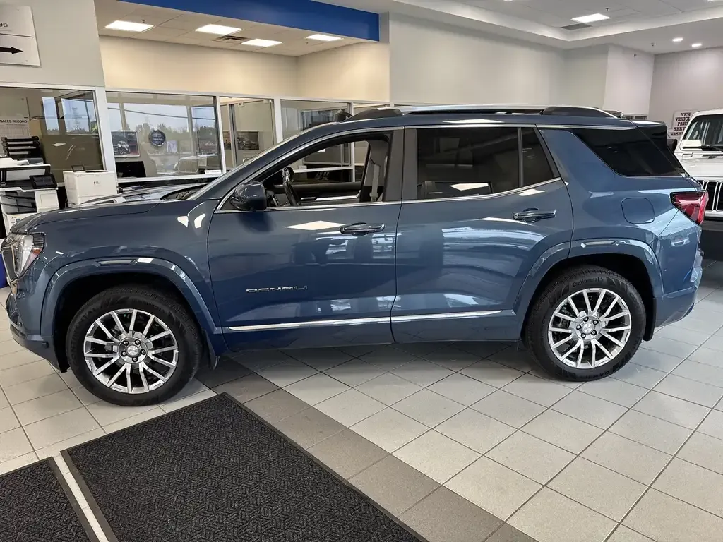 GMC Terrain 2026 photo 2