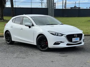 Mazda Axela 2018 photo 3