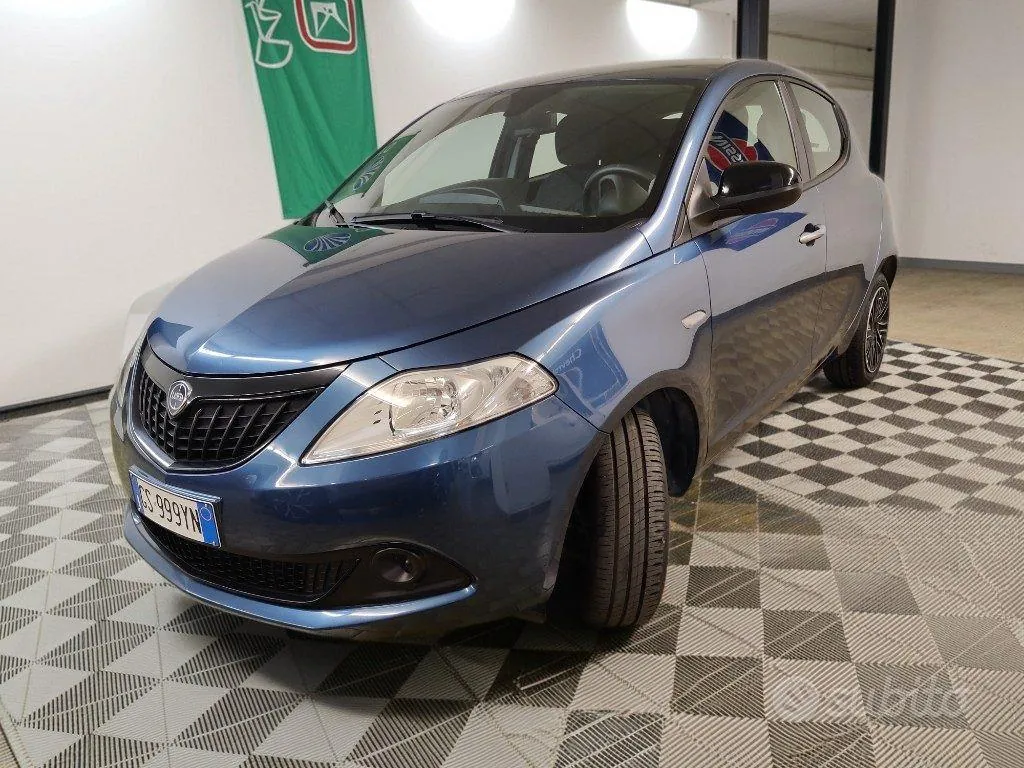 Lancia Ypsilon 2024 photo 2