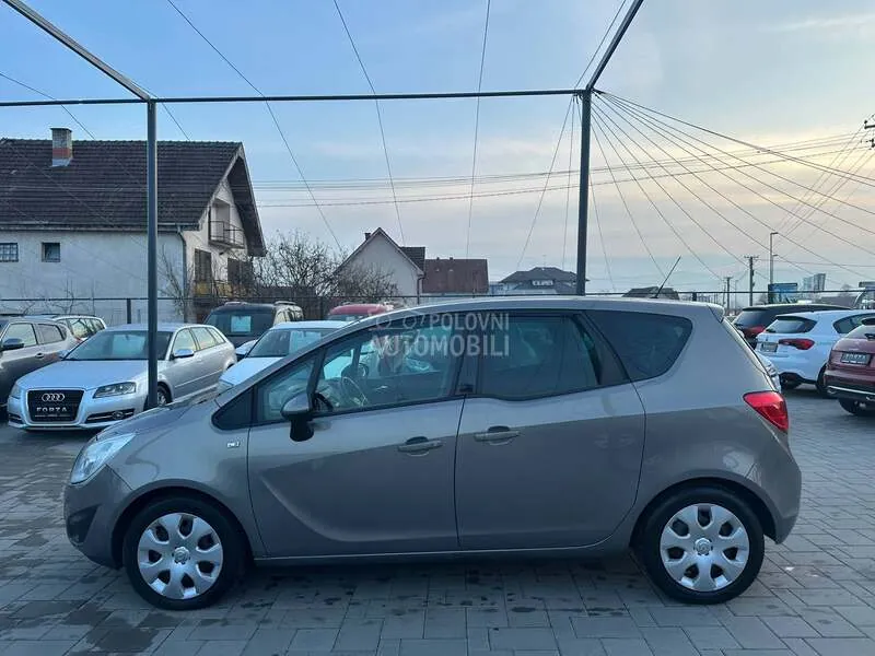 Opel Meriva 2013 photo 3