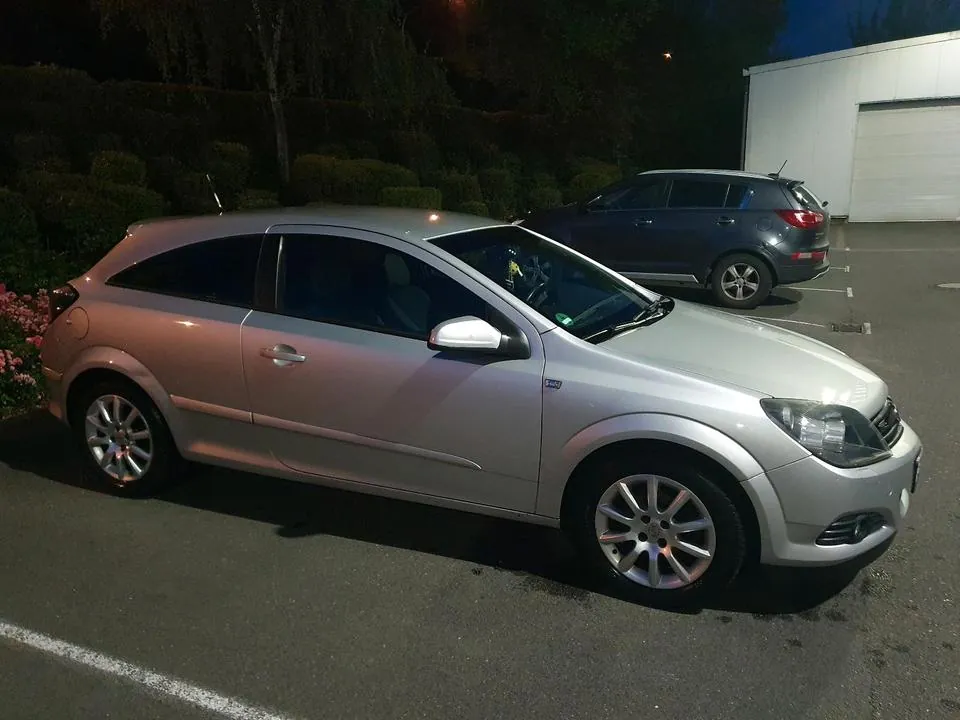 Opel Astra H