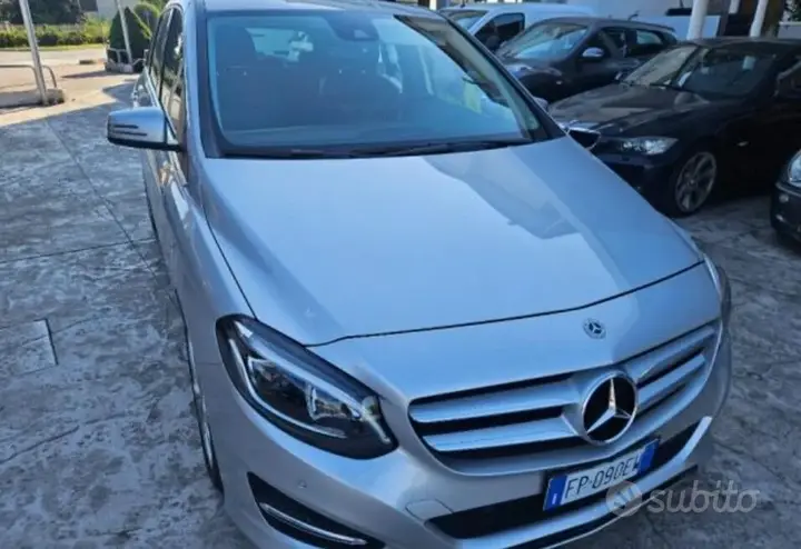 Mercedes-Benz B 180 2018 photo 2