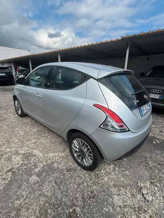 Lancia Ypsilon 2012 photo 3