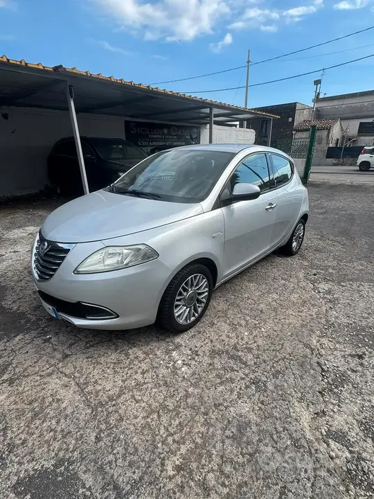 Lancia Ypsilon 2012 photo 4