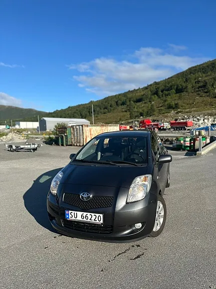 Toyota Yaris 2008 photo 2